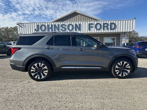 New 2026 Ford Explorer Platinum w/ LUX Leather Package image 3