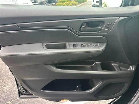Used 2025 Honda Odyssey EX-L image 25