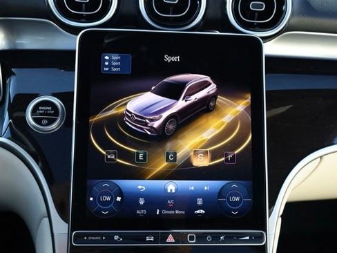 Certified 2025 Mercedes-Benz GLC 300 4MATIC image 22