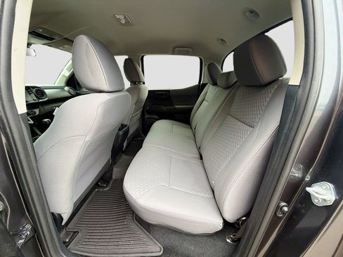 Used 2021 Toyota Tacoma SR AWD/4WD image 19