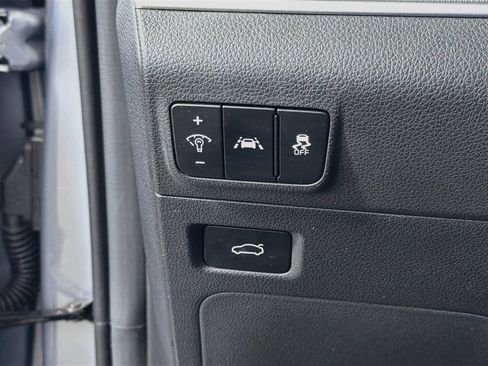 Used 2022 Kia K5 LX FWD image 12