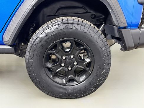 Used 2023 Jeep Wrangler Unlimited w/ Cold Weather Group AWD/4WD image 29