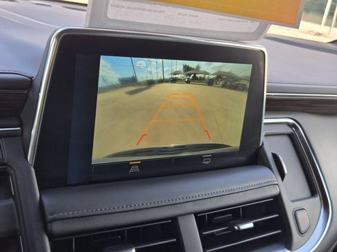 Certified 2022 Chevrolet Tahoe Z71 AWD/4WD image 16