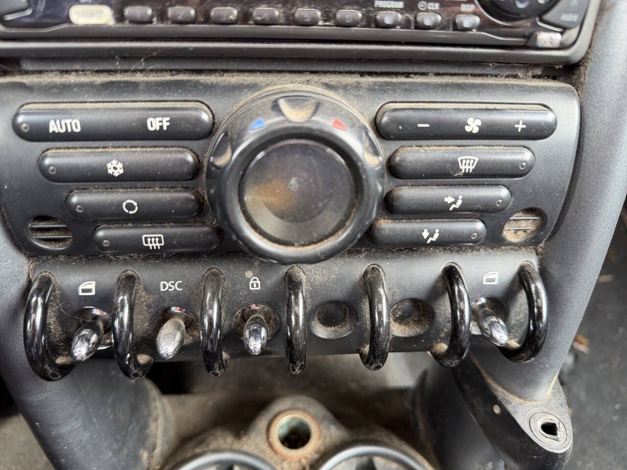 Used 2004 MINI Cooper Hardtop FWD image 31