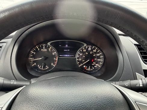 Used 2018 Nissan Altima 2.5 SV image 12