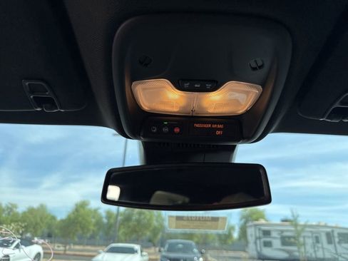 Used 2024 Chevrolet Colorado LT w/ LT Convenience Package II image 10