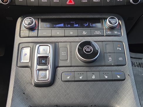 Used 2024 Hyundai Palisade Limited FWD image 20