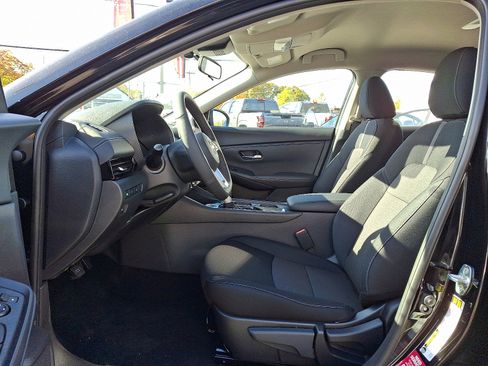 New 2025 Nissan Sentra SV w/ All-Weather Package image 9