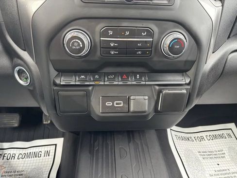 Used 2024 Chevrolet Silverado 1500 Custom image 19