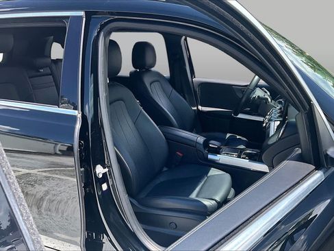Used 2021 Mercedes-Benz GLB 250 image 9
