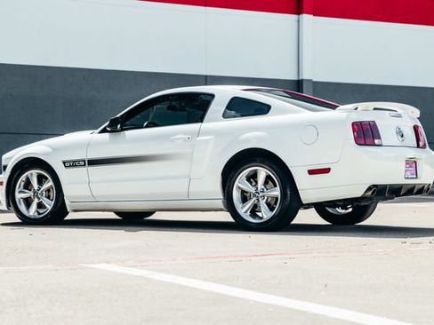 Used 2007 Ford Mustang GT Premium RWD image 3