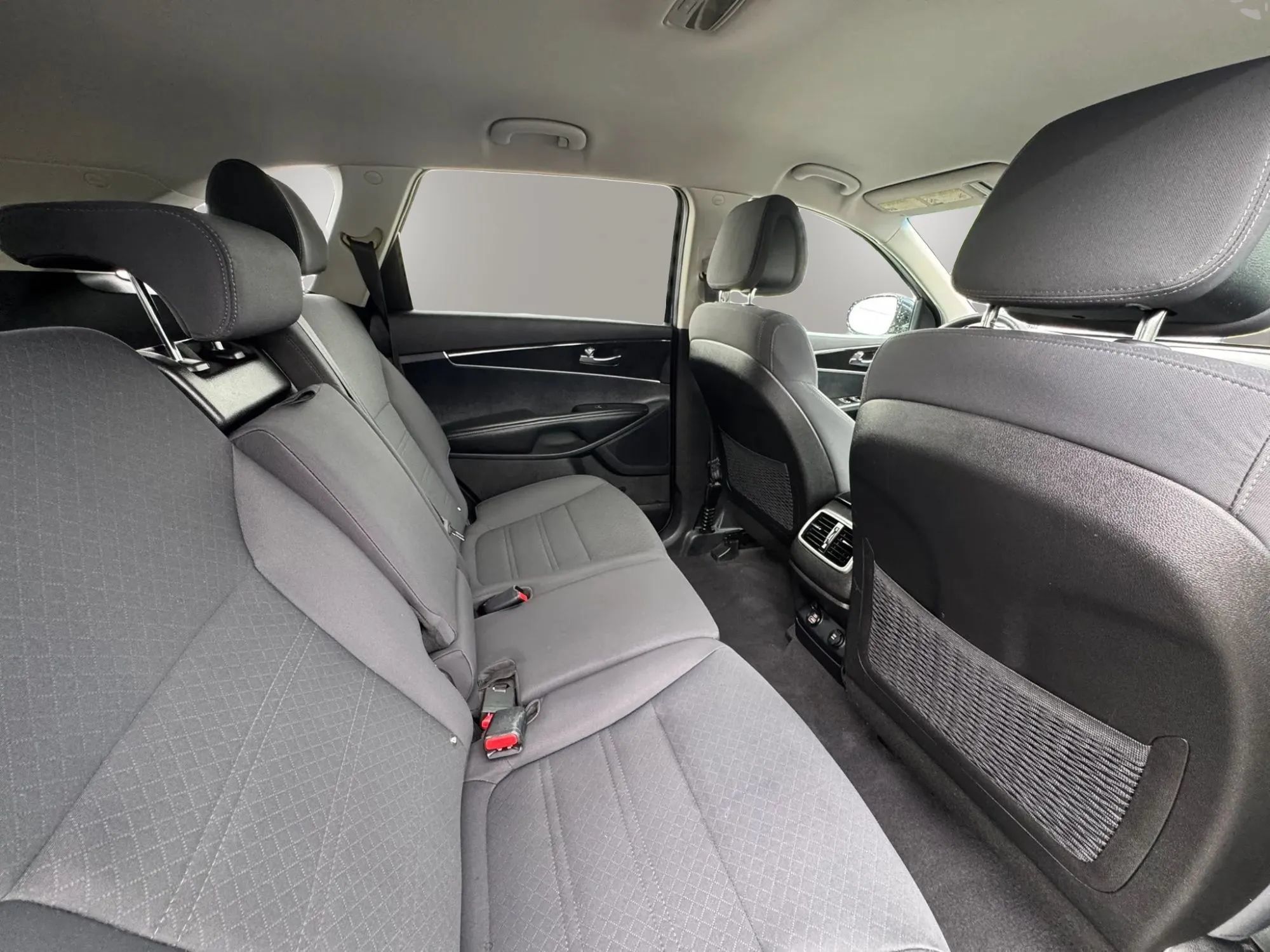 Used 2016 Kia Sorento FWD image 13