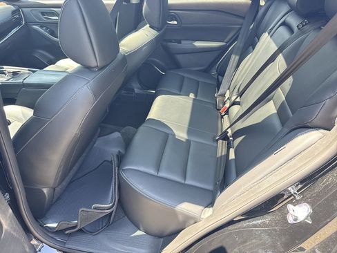 Used 2023 Nissan Rogue SL image 20
