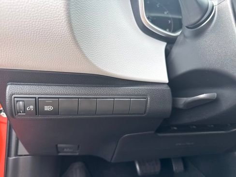 Used 2024 Toyota Corolla SE FWD image 18
