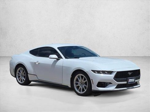 Used 2024 Ford Mustang Coupe RWD image 15