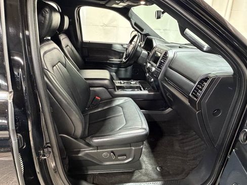 Used 2018 Ford Expedition Limited AWD/4WD image 12