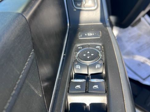 Used 2024 Ford F250 Lariat w/ Lariat Ultimate Package image 30