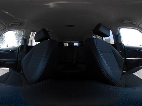 Used 2025 Kia Seltos S FWD image 40