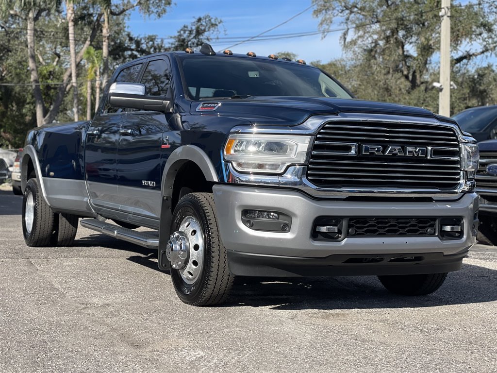 Used 2021 RAM 3500 Laramie w/ Chrome Appearance Group AWD/4WD image 19