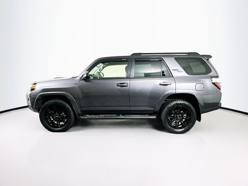 Used 2021 Toyota 4Runner TRD Off-Road image 4
