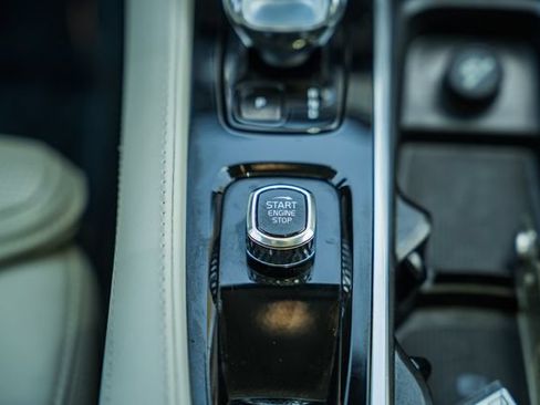 Certified 2023 Volvo XC90 T8 Ultimate AWD/4WD image 25