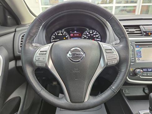Used 2016 Nissan Altima 2.5 SV w/ Convenience Package image 20