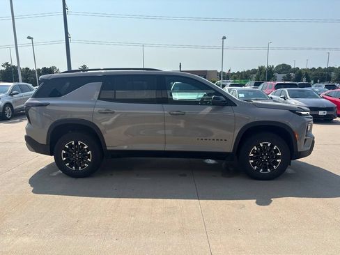 Used 2026 Chevrolet Traverse Z71 w/ Driver Confidence Package AWD/4WD image 4