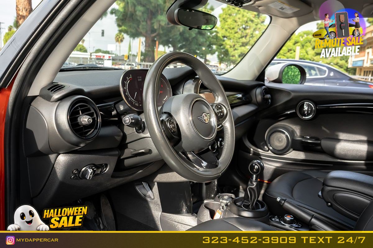 Used 2021 MINI Cooper 2-Door Hardtop w/ 6.5" Touchscreen Package FWD image 10