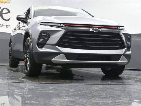 Used 2023 Chevrolet Blazer LT w/ Sound & Technology Package image 3