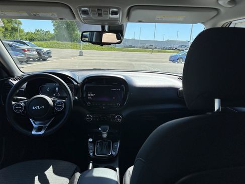 Used 2025 Kia Soul EX FWD image 14