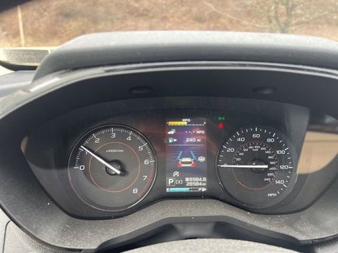 Used 2023 Subaru Crosstrek 2.0i image 13