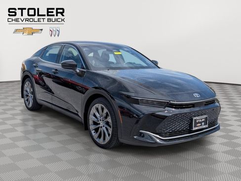 Used 2023 Toyota Crown Limited w/ Advanced Technology Package image 7