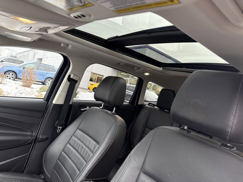 Used 2015 Ford Escape Titanium image 19