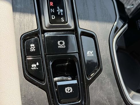 Used 2025 Lexus RX 350h w/ Accessory Package AWD/4WD image 25