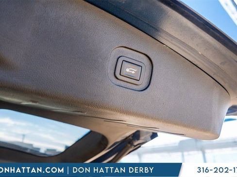 Used 2017 Chevrolet Equinox LT w/ Convenience Package image 30