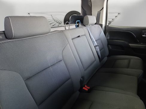 Used 2018 Chevrolet Silverado 1500 LT w/ LT Eassist Package AWD/4WD image 11