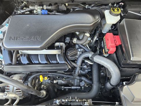 Used 2022 Nissan Rogue Sport S image 27