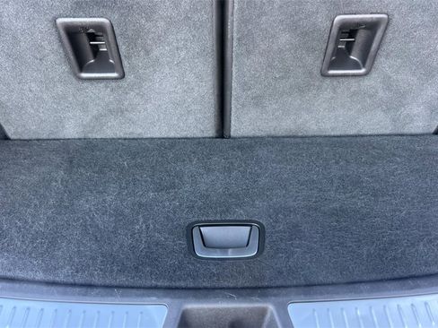 Used 2020 Cadillac XT6 Premium Luxury w/ Platinum Package image 17