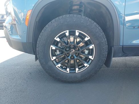 Used 2025 Chevrolet Traverse Z71 w/ Enhanced Driving Package AWD/4WD image 10