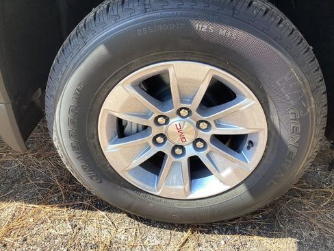 New 2026 GMC Sierra 1500 Pro w/ Pro Value Package image 9