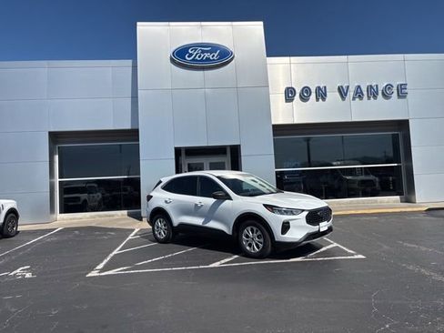 Used 2023 Ford Escape Active image 1