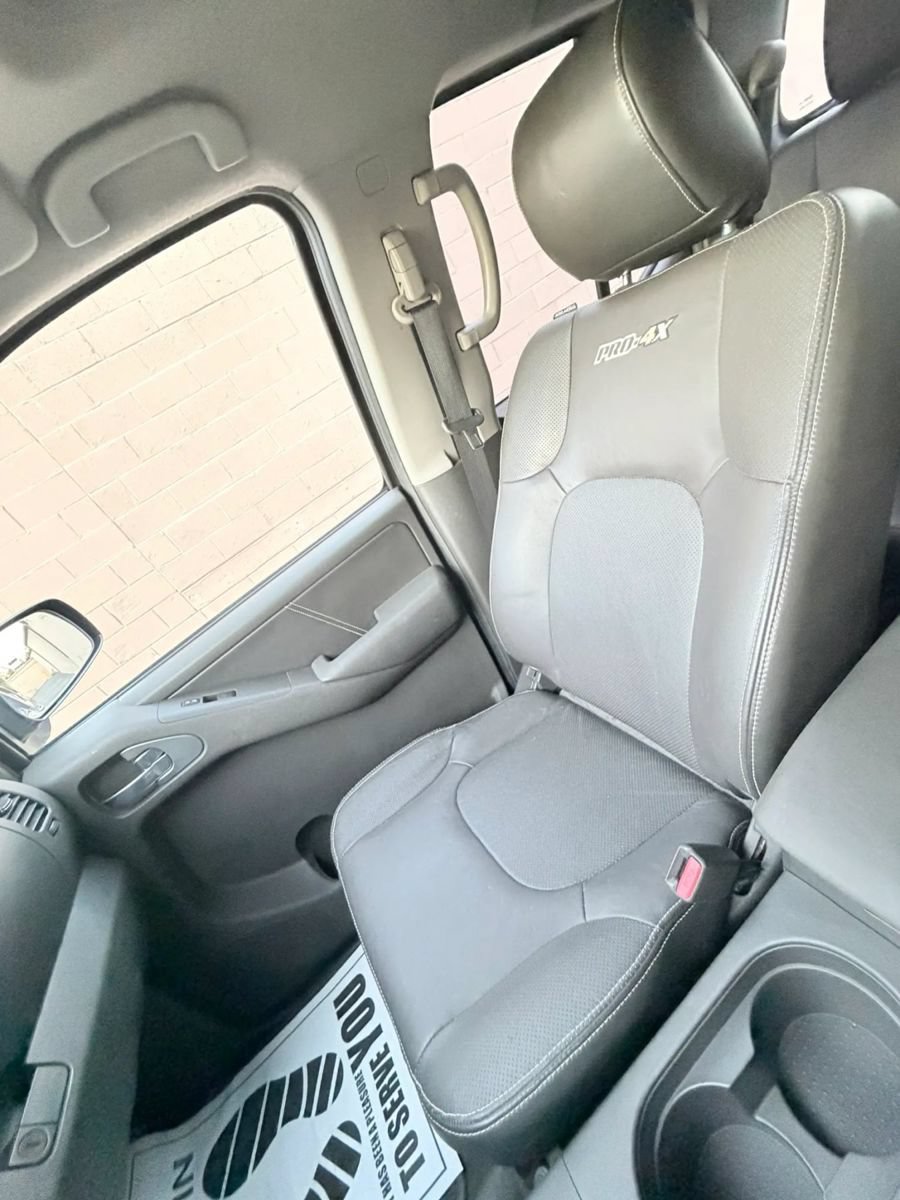 Used 2014 Nissan Frontier PRO-4X w/ Pro-4x Luxury Package AWD/4WD image 14