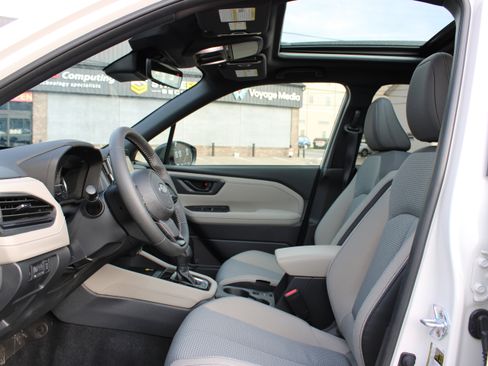 Used 2025 Subaru Forester Premium image 3