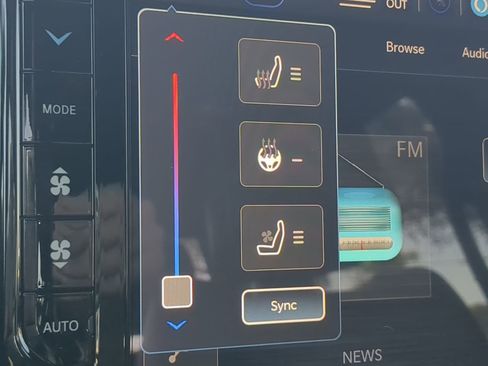 Used 2022 RAM 3500 Limited image 24