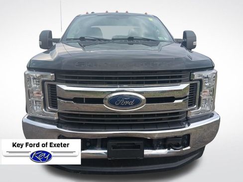 Used 2018 Ford F250 XL w/ STX Appearance Package AWD/4WD image 3