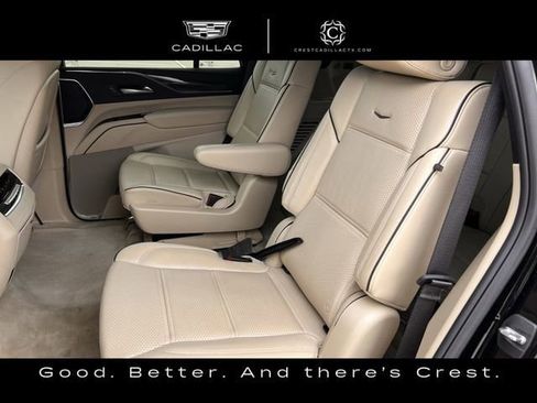 Used 2024 Cadillac Escalade Premium Luxury image 31
