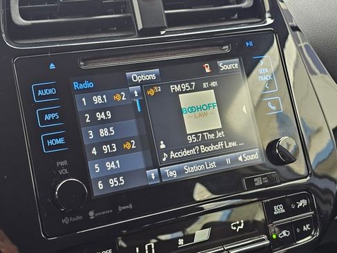 Used 2017 Toyota Prius Three image 24