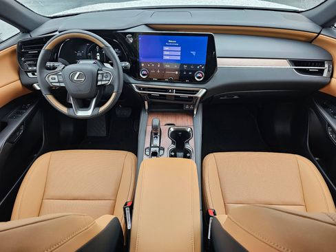 Used 2026 Lexus RX 350h w/ Convenience Package image 15