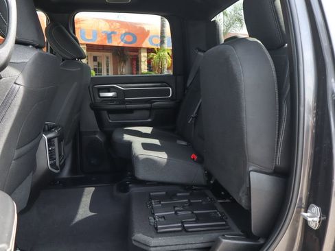 Used 2020 RAM 2500 Big Horn w/ Night Edition AWD/4WD image 48