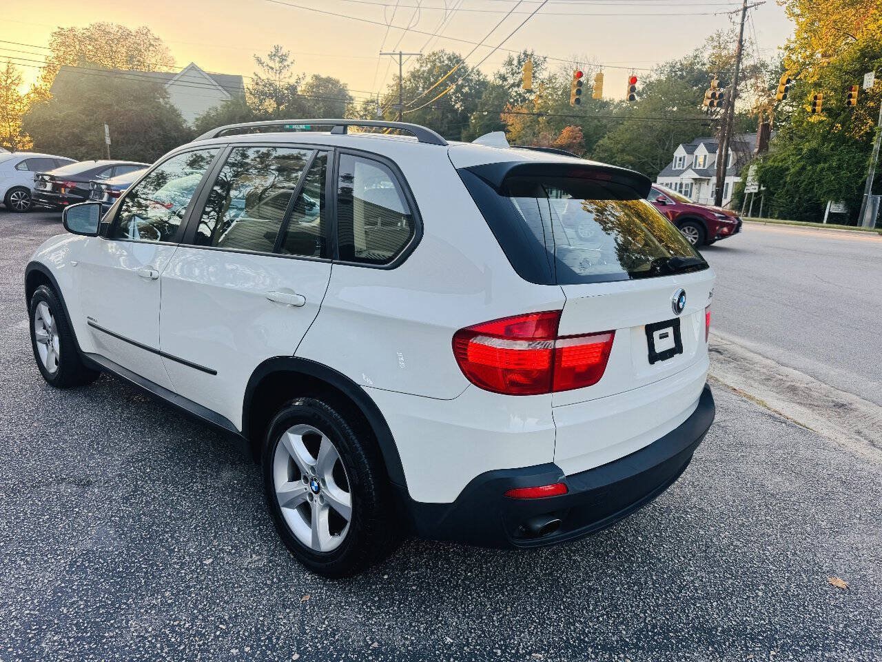 Used 2010 BMW X5 xDrive30i AWD/4WD image 7